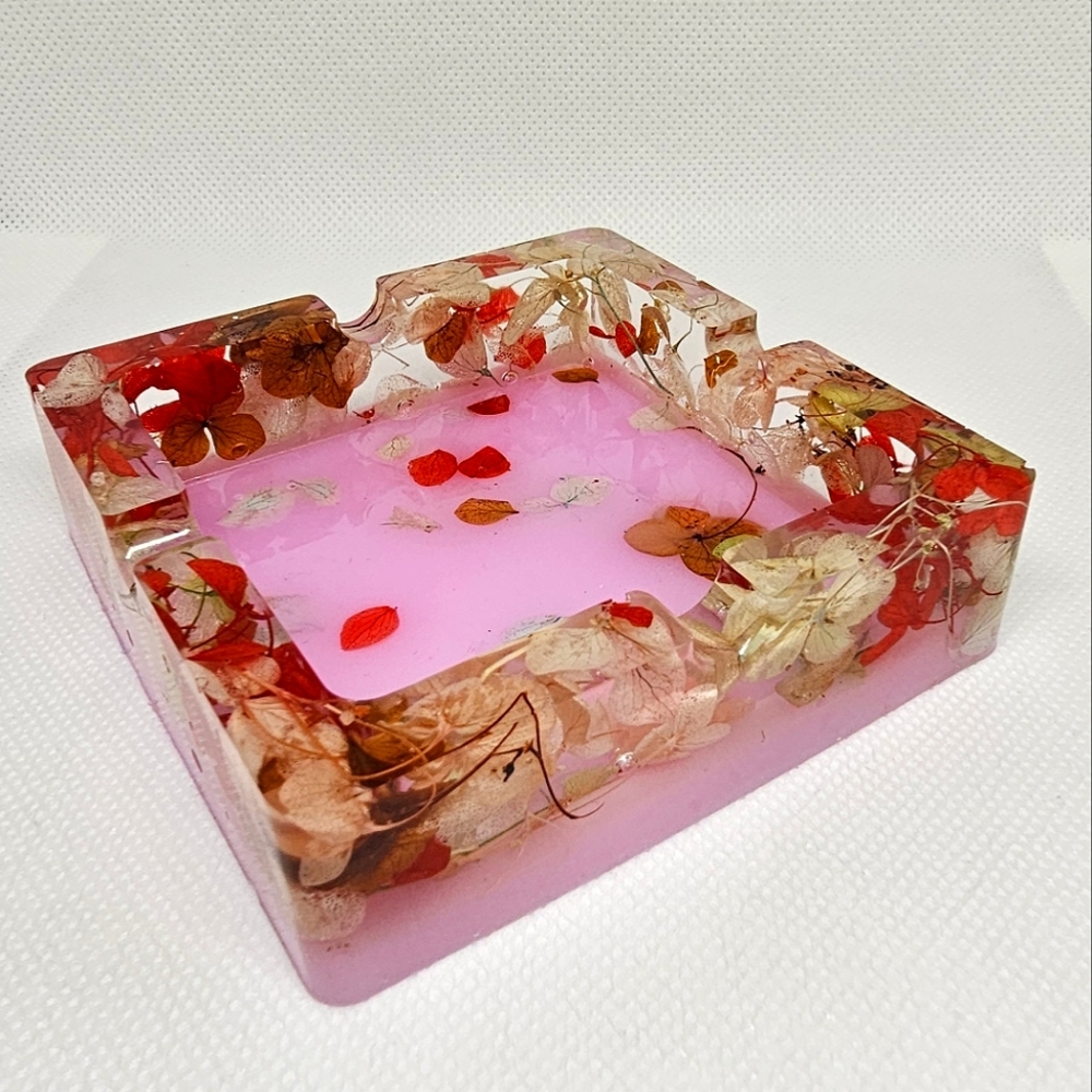 Hydrangea Bloom Ashtray ✨️ 🌸